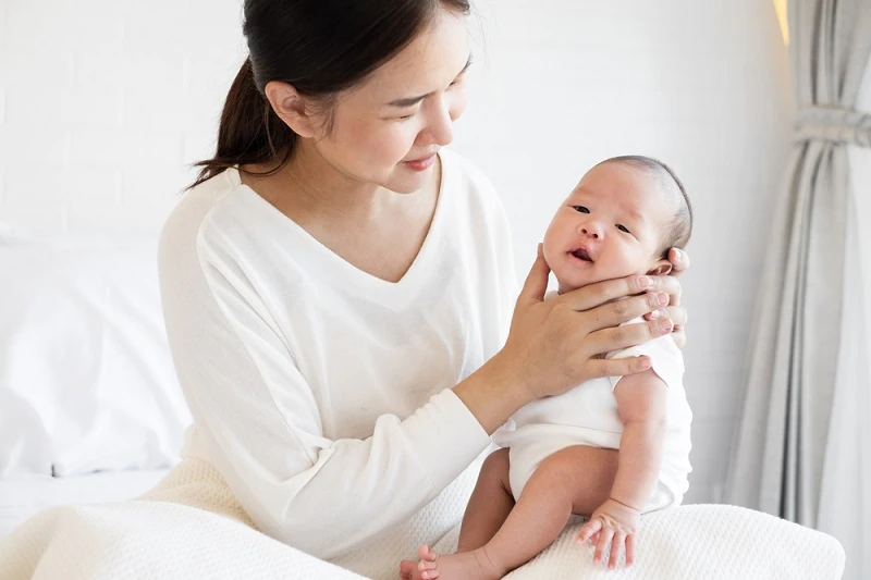 Cara Ampuh Mengatasi Bayi Cegukan Setelah Menyusui