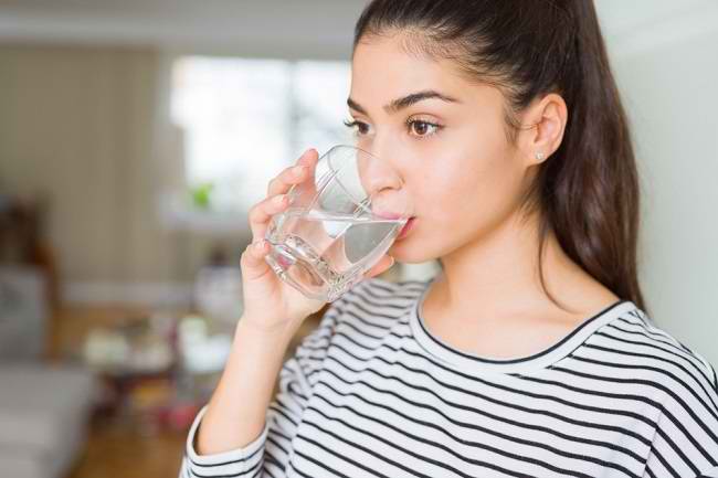 Aturan Ideal Minum Air Putih yang Baik untuk Kesehatan Tubuh