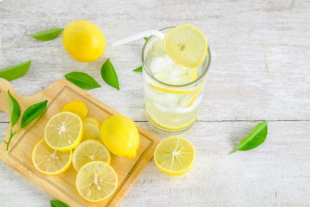 7 Manfaat Minum Air Lemon untuk Kesehatan