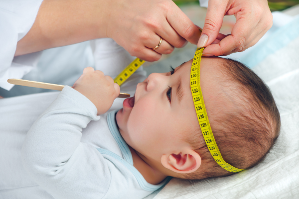 Cara Mengukur Lingkar Kepala Bayi
