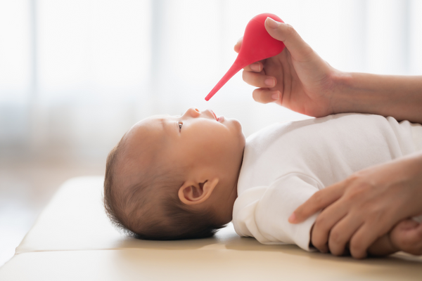 Cara Mengatasi Hidung Tersumbat pada Bayi di Malam Hari