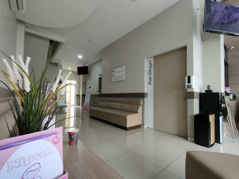 Klinik bersalin di Tangerang