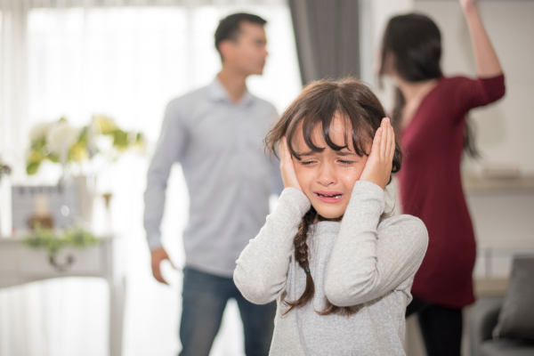 Cara Mendidik Anak yang Orang Tuanya Bercerai, Jangan Sampai Anak Kehilangan Kasih Sayang Meskipun 1%