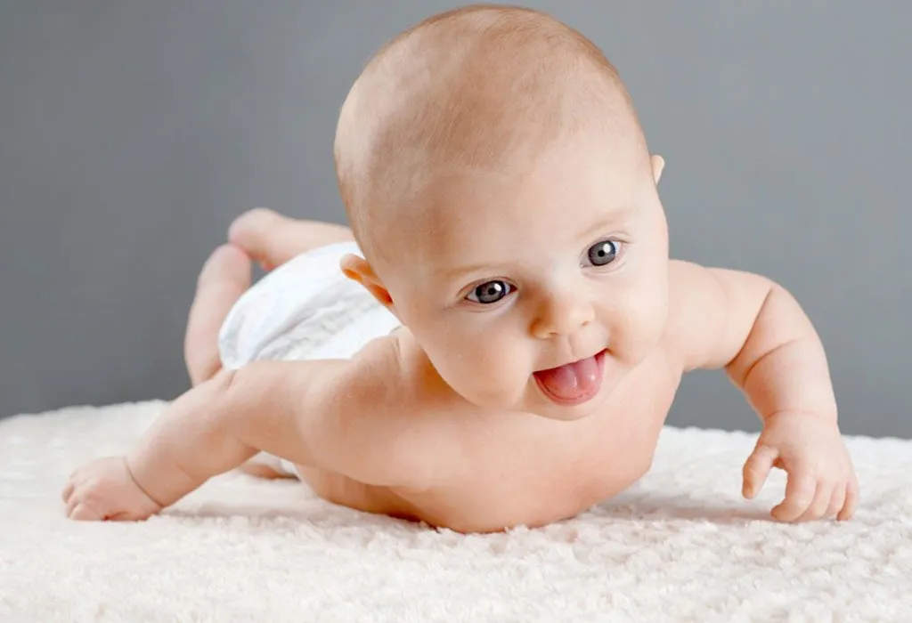Catat, Bunda! Momen Menggemaskan Kapan Bayi Bisa Tengkurap dan Mengangkat Kepala
