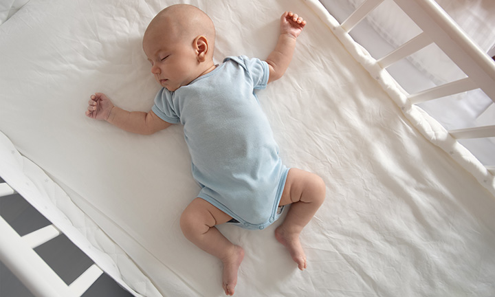 Beragam Manfaat Active Sleep pada Bayi untuk Perkembangan Sistem Saraf Si Kecil