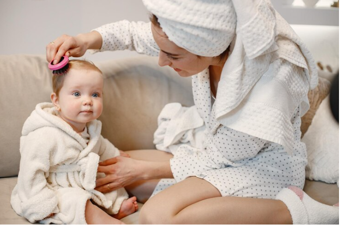 Tips Agar Rambut Bayi Cepat Tumbuh Dalam Seminggu