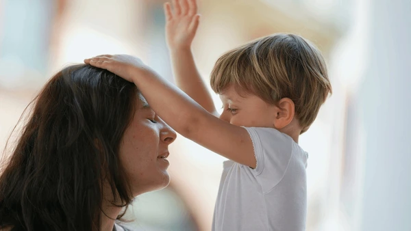 7 Tips Parenting Anak Agar Tidak Suka Memukul Dengan Mudah dan Efektif