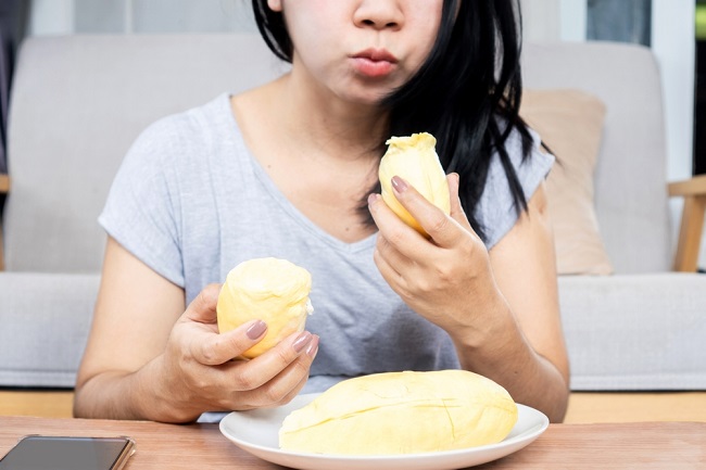 ibu hamil makan durian