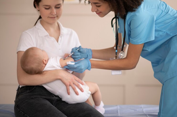Jadwal Imunisasi Rutin Anak 2024, Si Kecil Sudah Lengkap Belum Bun?