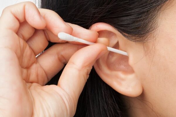 Bolehkah membersihkan telinga saat puasa