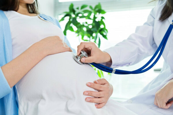 apakah ibu hamil yang mengalami ambeien bisa melahirkan normal
