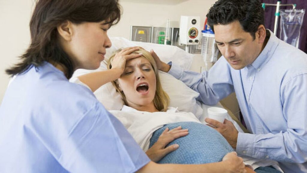 risiko melahirkan bayi sungsang secara normal