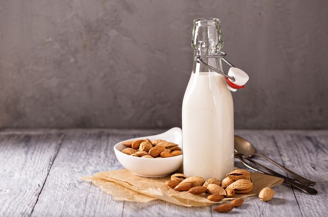 manfaat susu almond untuk ibu hamil