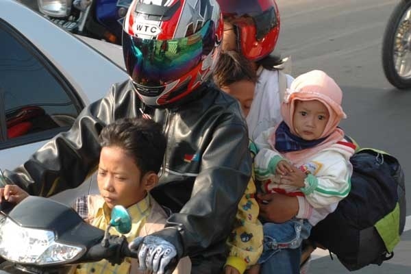 tips mudik bawa bayi naik motor
