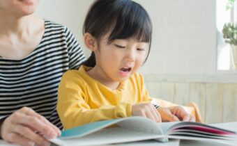 cara mengajari anak membaca tanpa mengeja