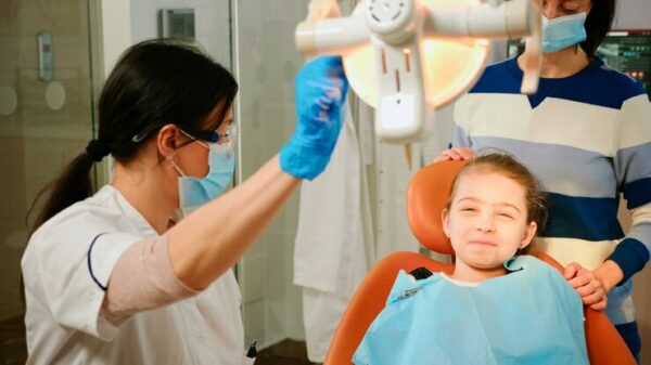 cara membujuk anak ke dokter gigi