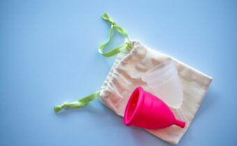 apakah aman menggunakan menstrual cup