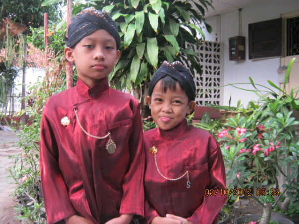 tempat sewa baju adat anak di Jogja