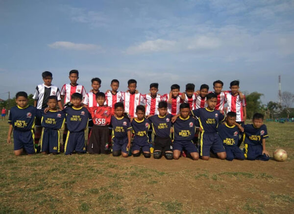 sekolah sepak bola anak di Bandung