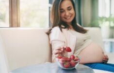 manfaat strawberry untuk ibu hamil