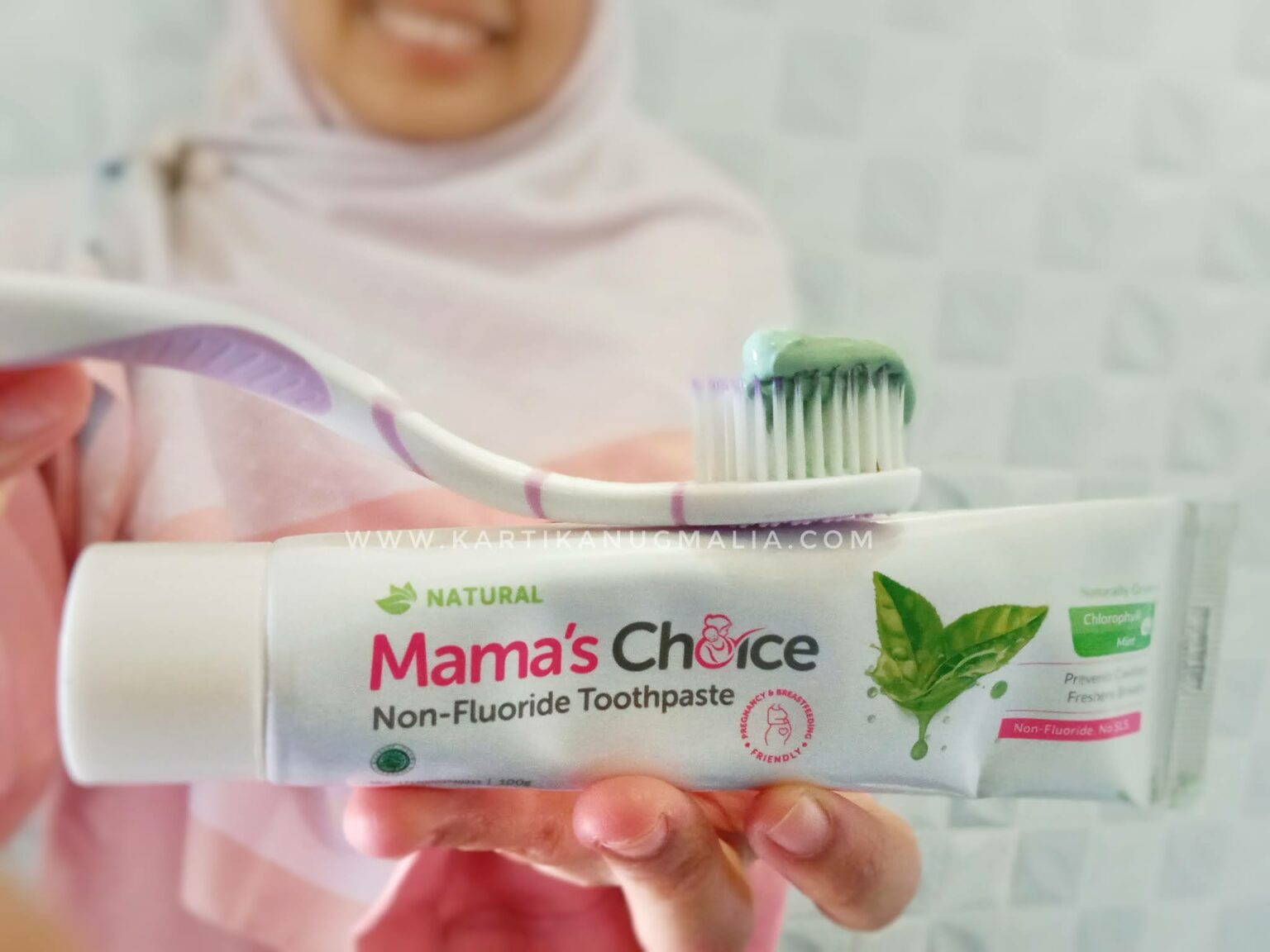 8 Merek Pasta Gigi Tanpa Fluoride Aman Buat Keluarga Dan Anak