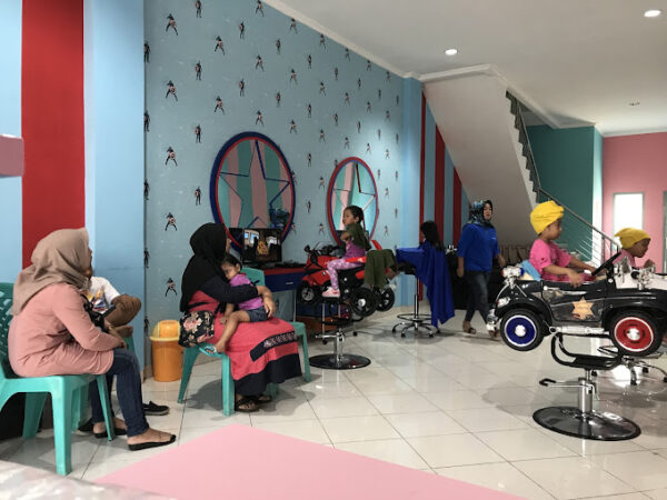 Salon Rambut Khusus Anak di Lampung