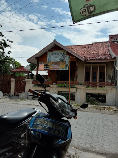 tempat sewa baju adat anak di Semarang