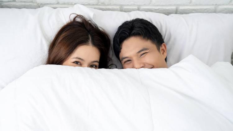 ilustrasi suami istri 1761623831719 169