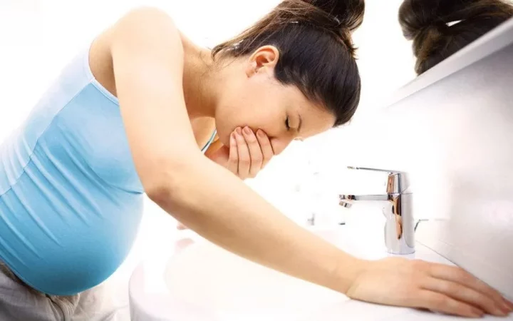 Ways to Deal with Nausea Morning Sickness in Pregnancy