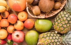 8 Buah yang Mencegah Cacat Lahir pada Bayi