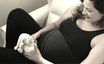Penyebab dan Cara Mengatasi Posisi Bayi Oblik Saat Hamil
